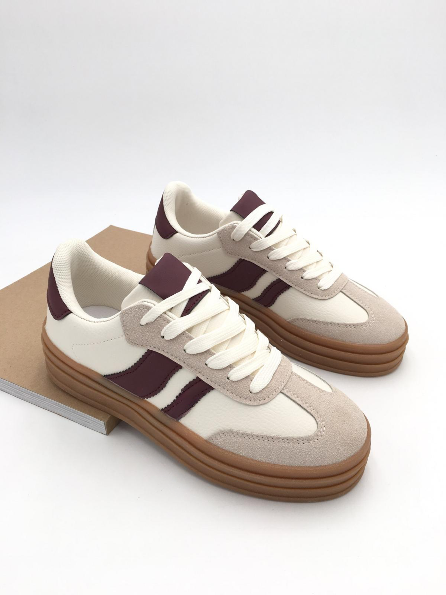 Irene Beige Sneaker