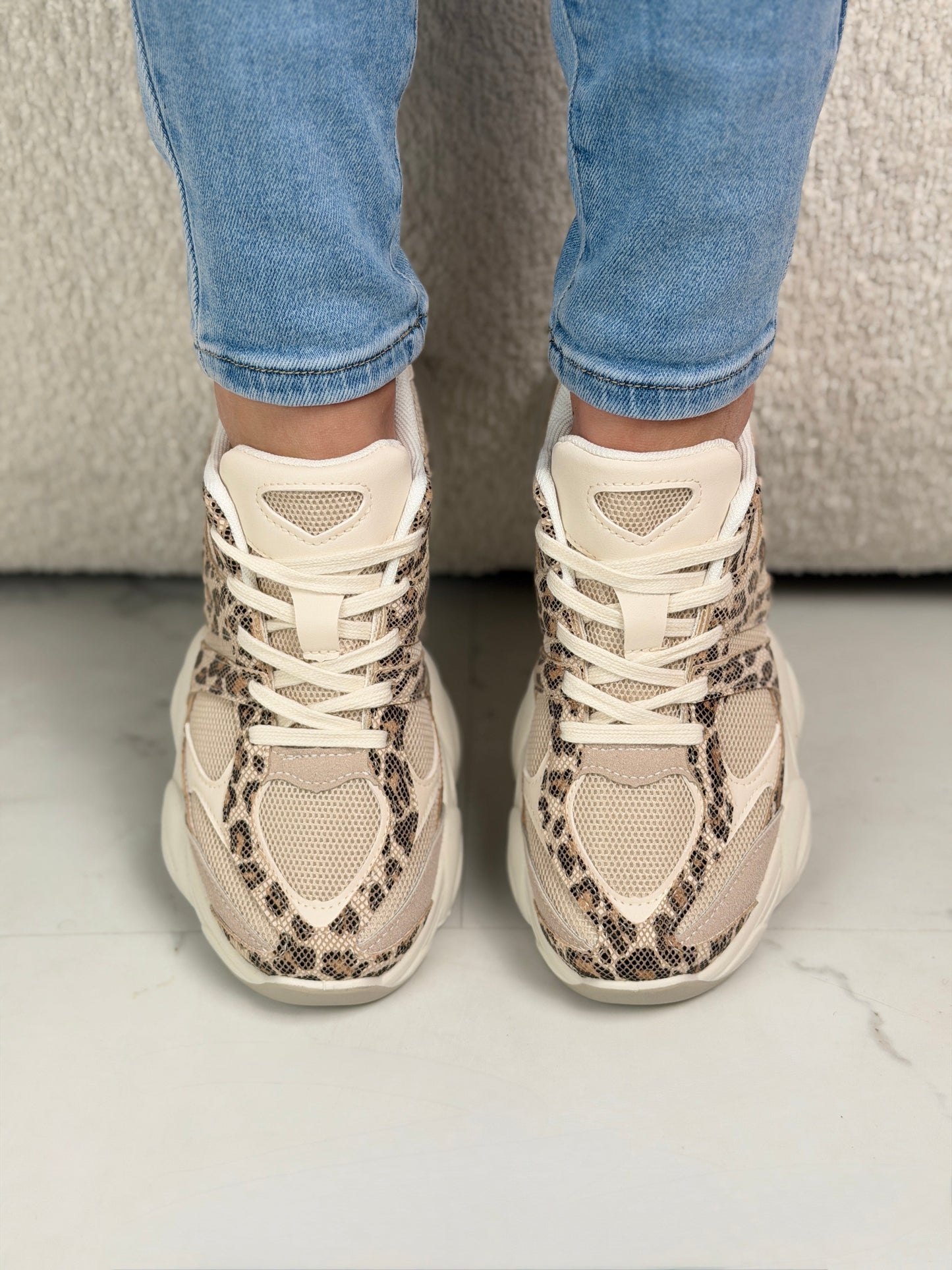 Viva Leo Sneaker
