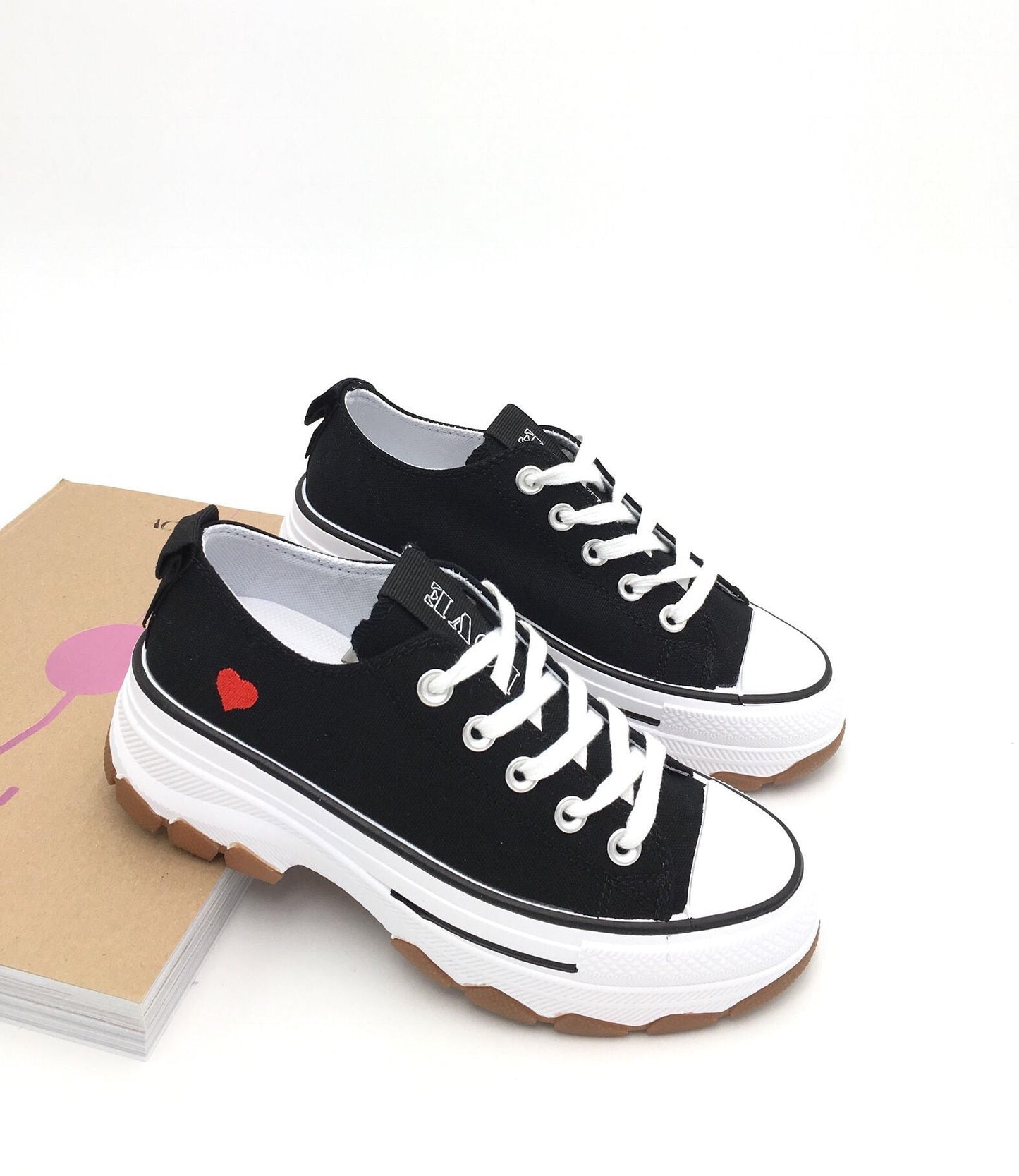 Gretha Black Sneaker