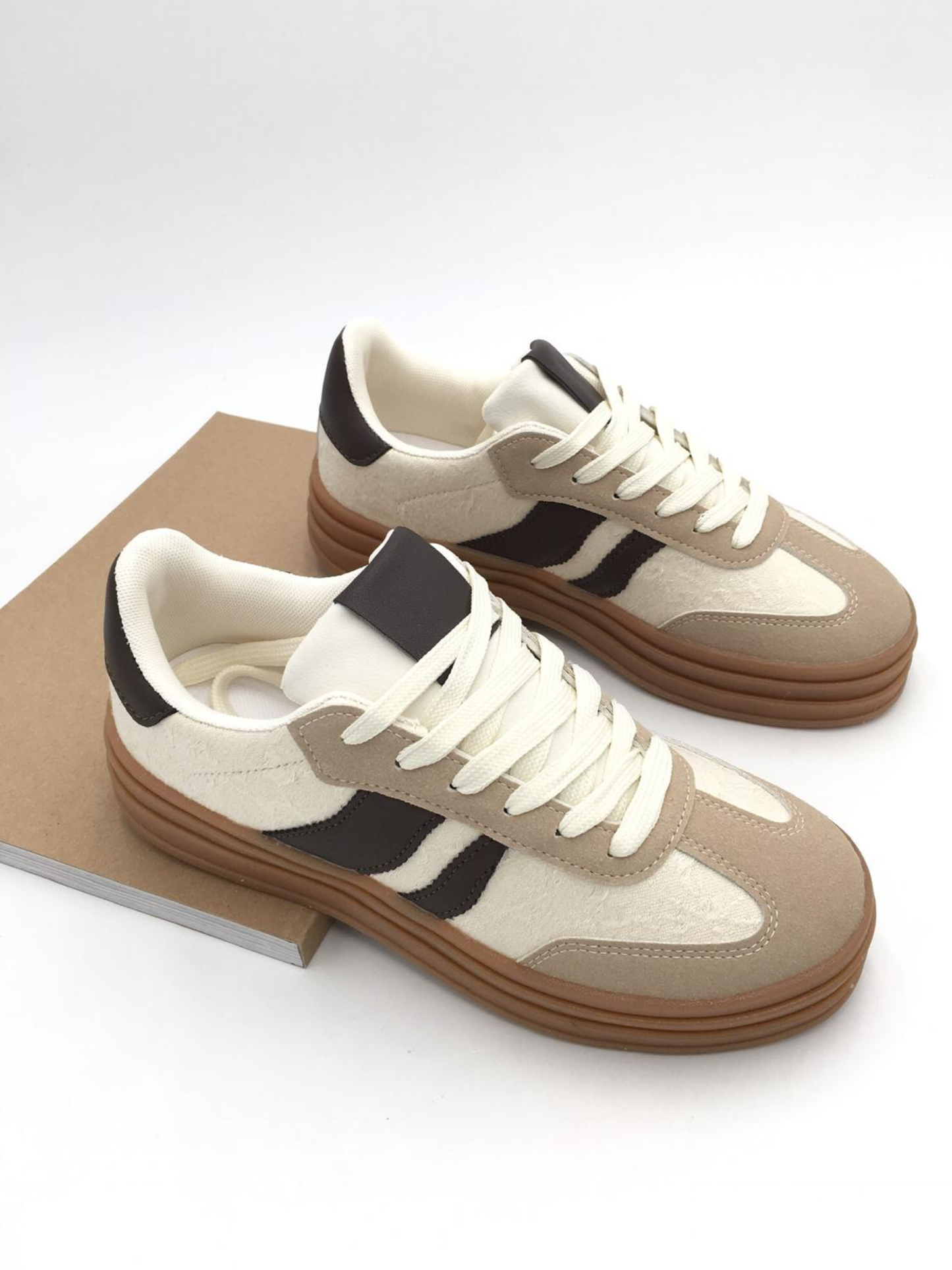 Irene Brown Sneaker