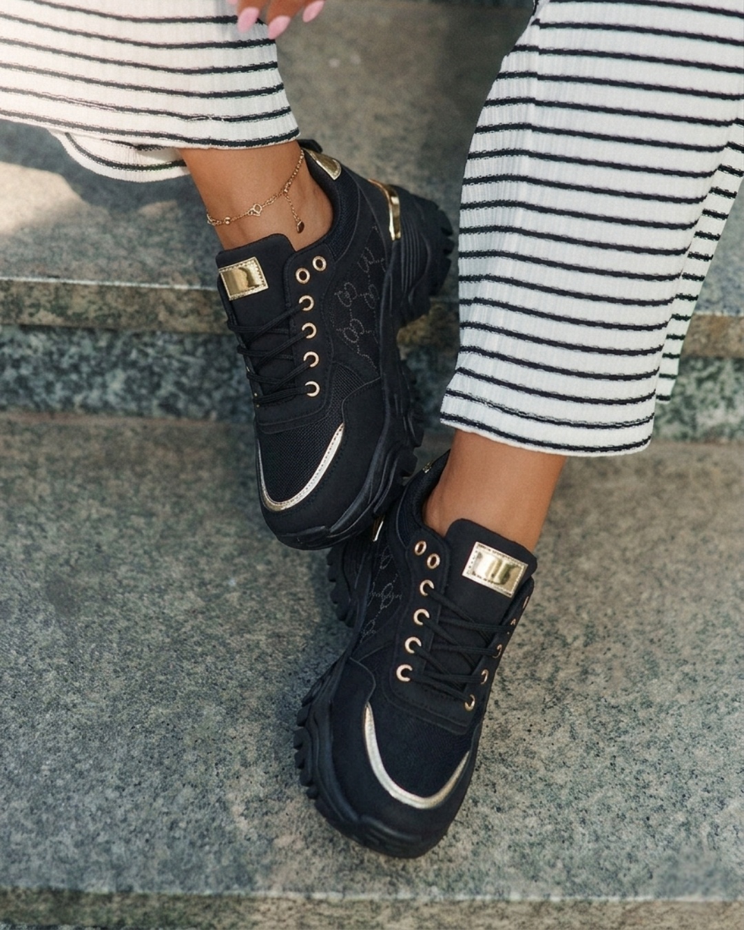 Guusje Black Sneaker