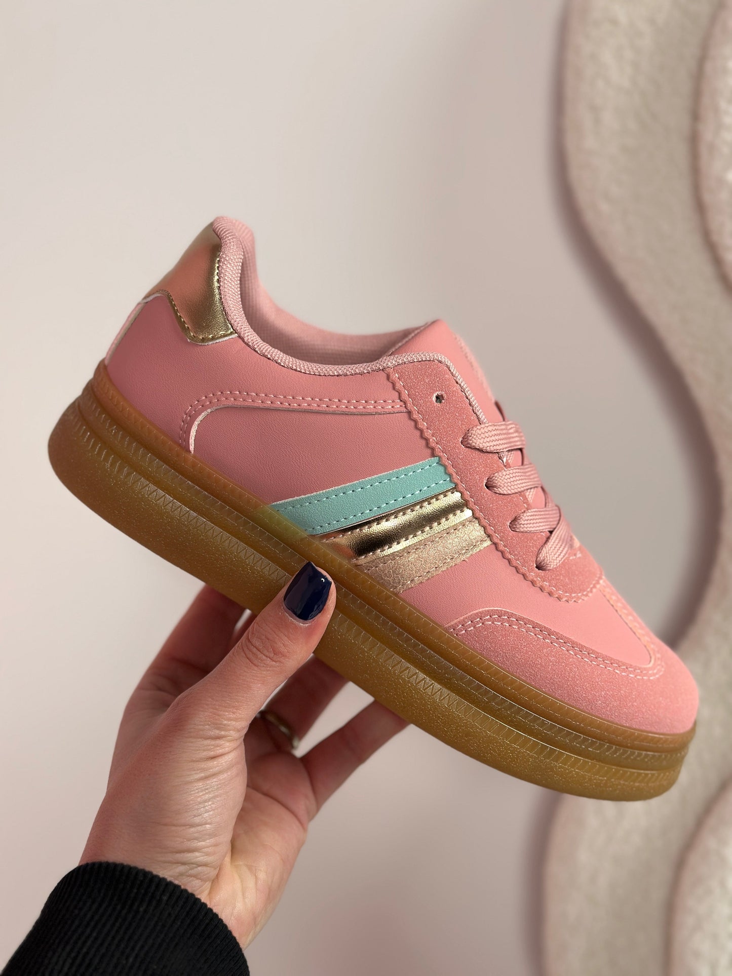 Fine Pink Sneaker - 36