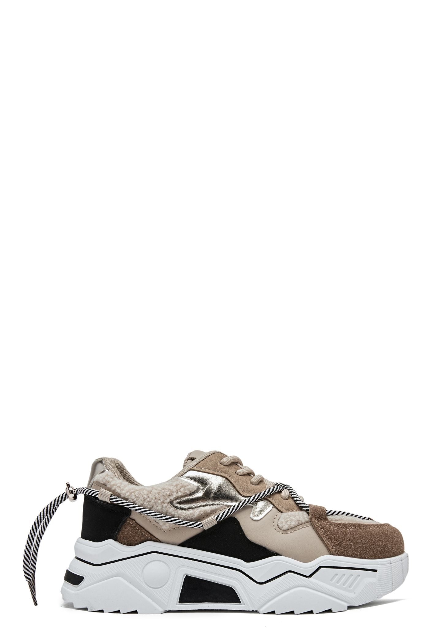 June Black Sneaker