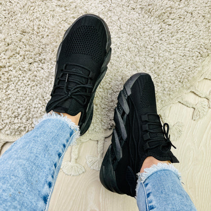 1862 Black Sneaker
