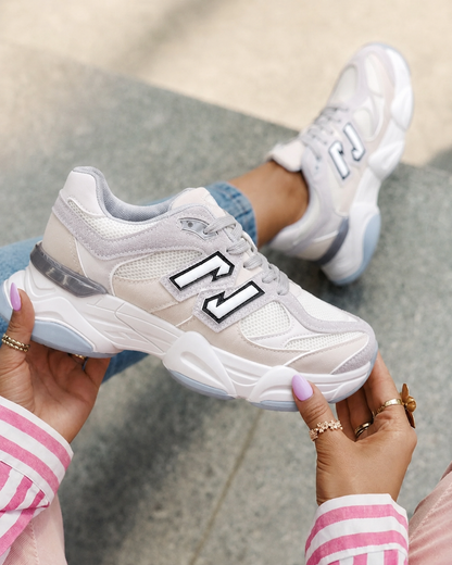 11 Off White Sneaker