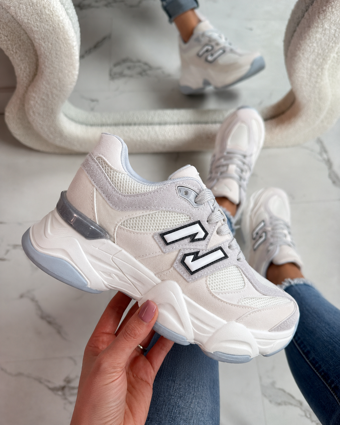 11 Off White Sneaker