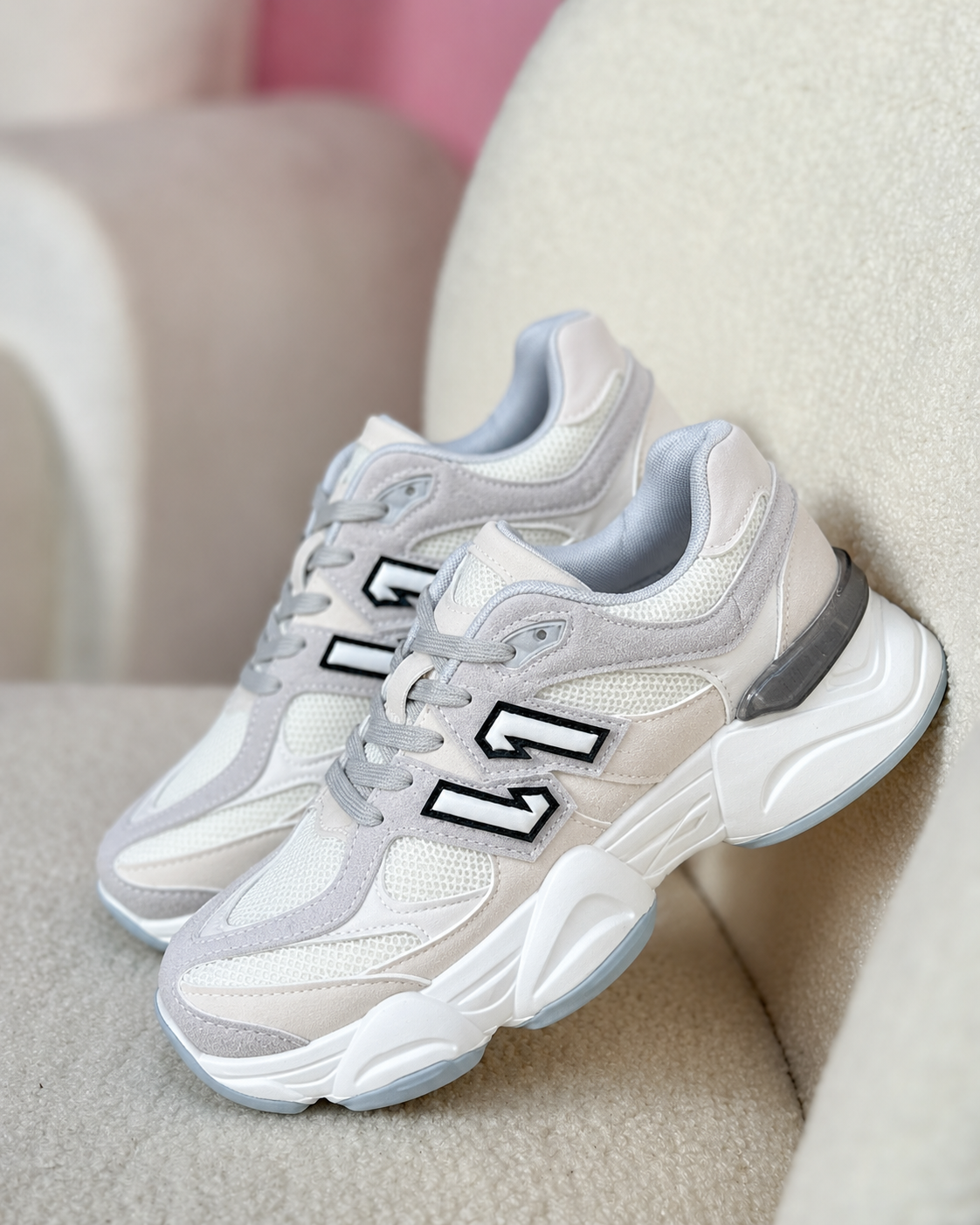11 Off White Sneaker