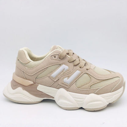 11 Beige Sneaker