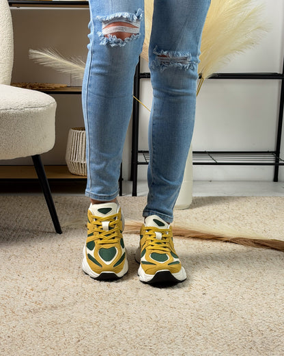 Viva Yellow Sneaker