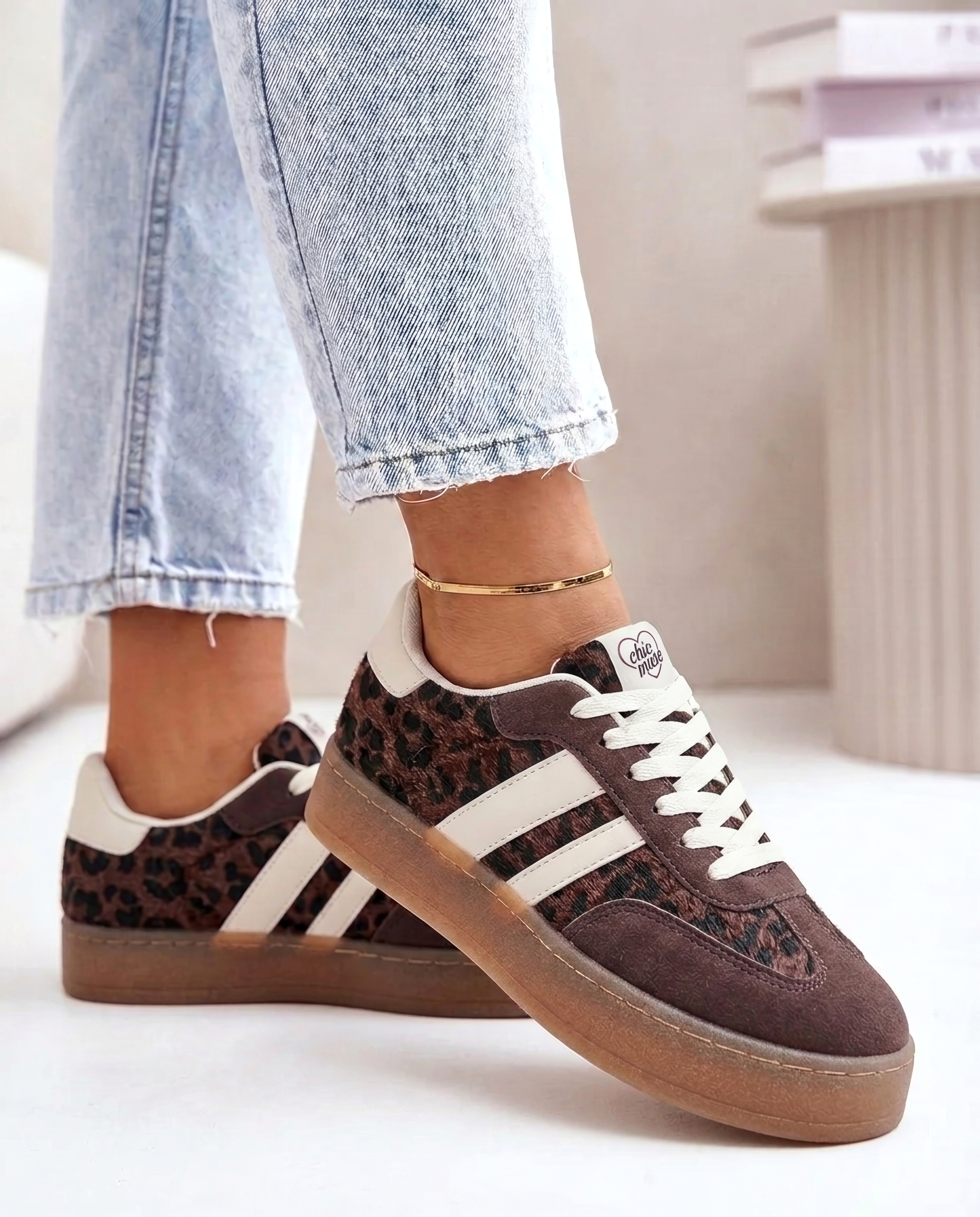 Aline Brown Sneaker