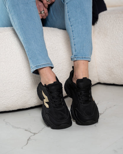 Cloud Chunky Black Sneaker
