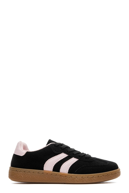 Daisy Black Sneaker