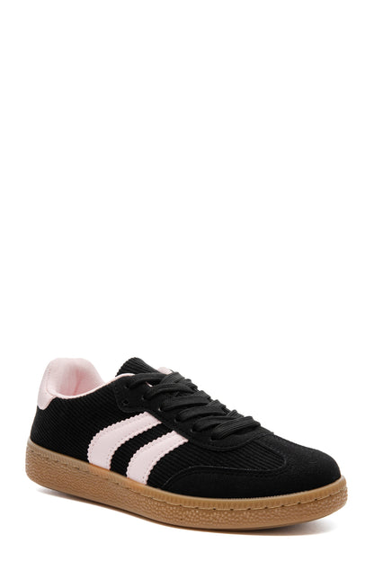 Daisy Black Sneaker