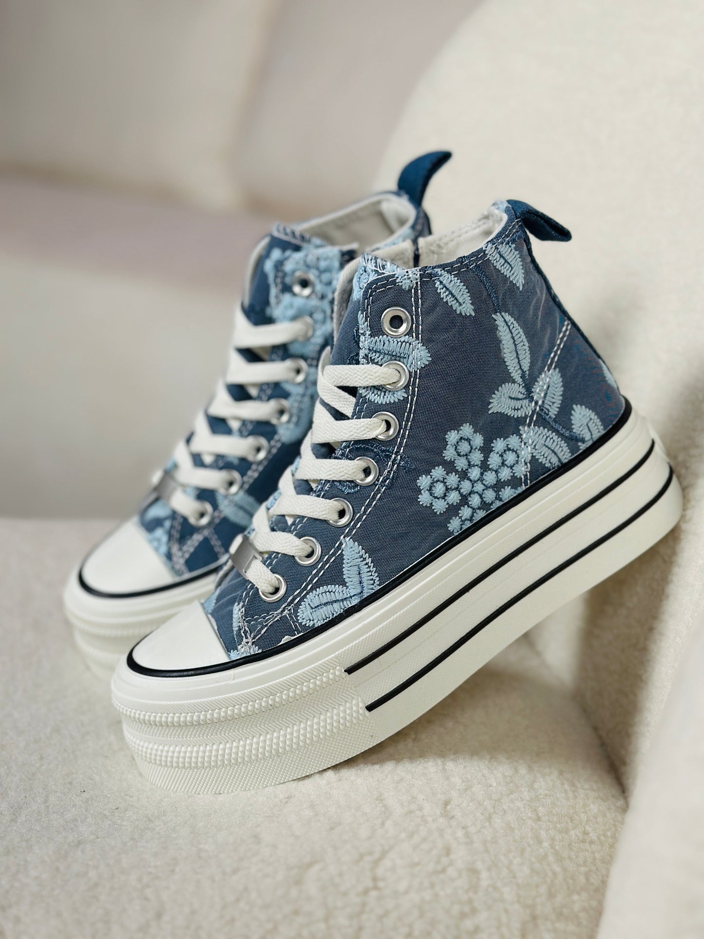 Jungle Blue Sneaker