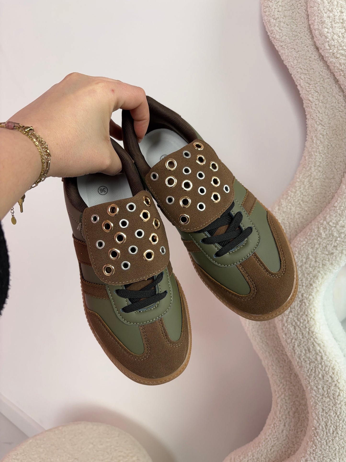 Eyelet Green Sneaker