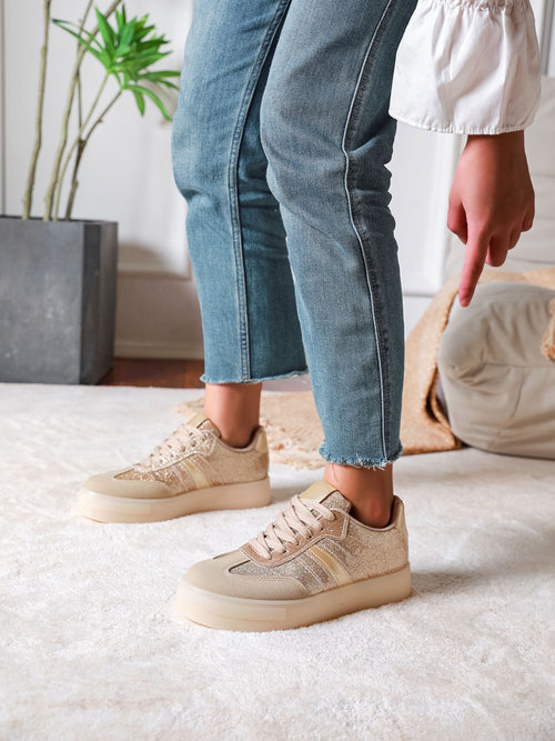 Laura Gold Sneaker