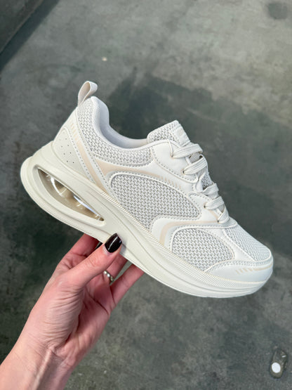 Chay White Sneaker