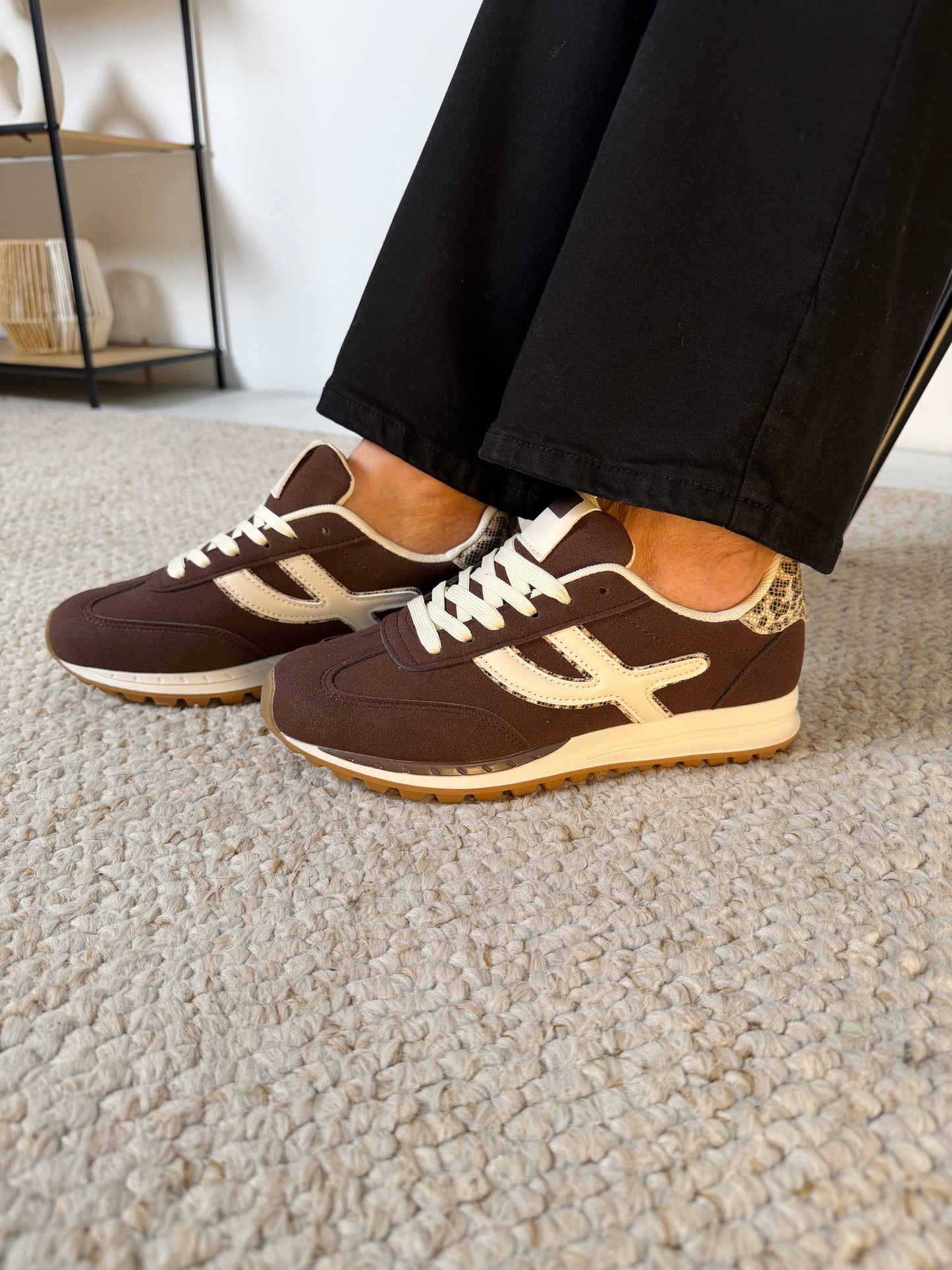 Anita Brown Sneaker