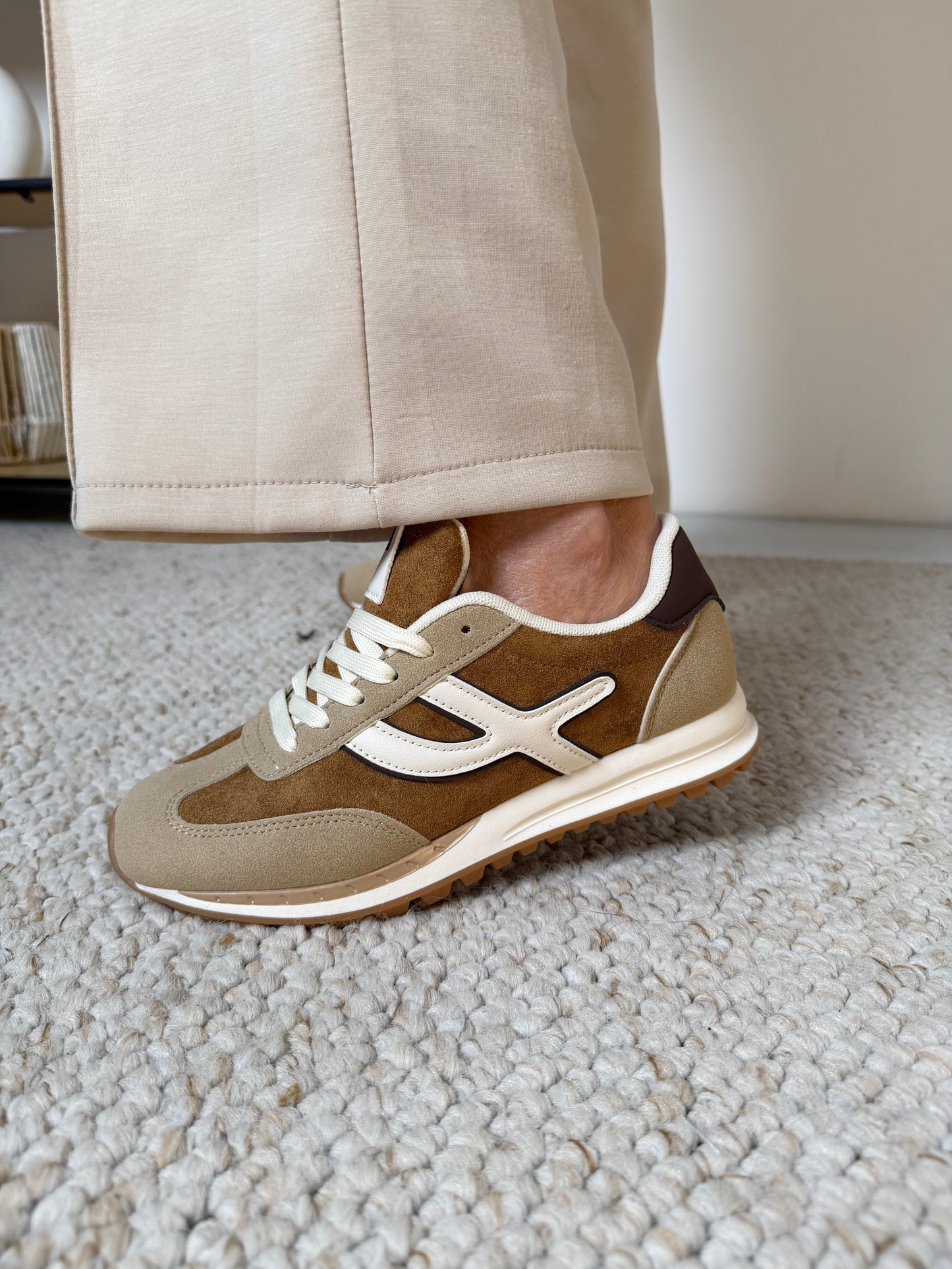 Anita Camel Sneaker