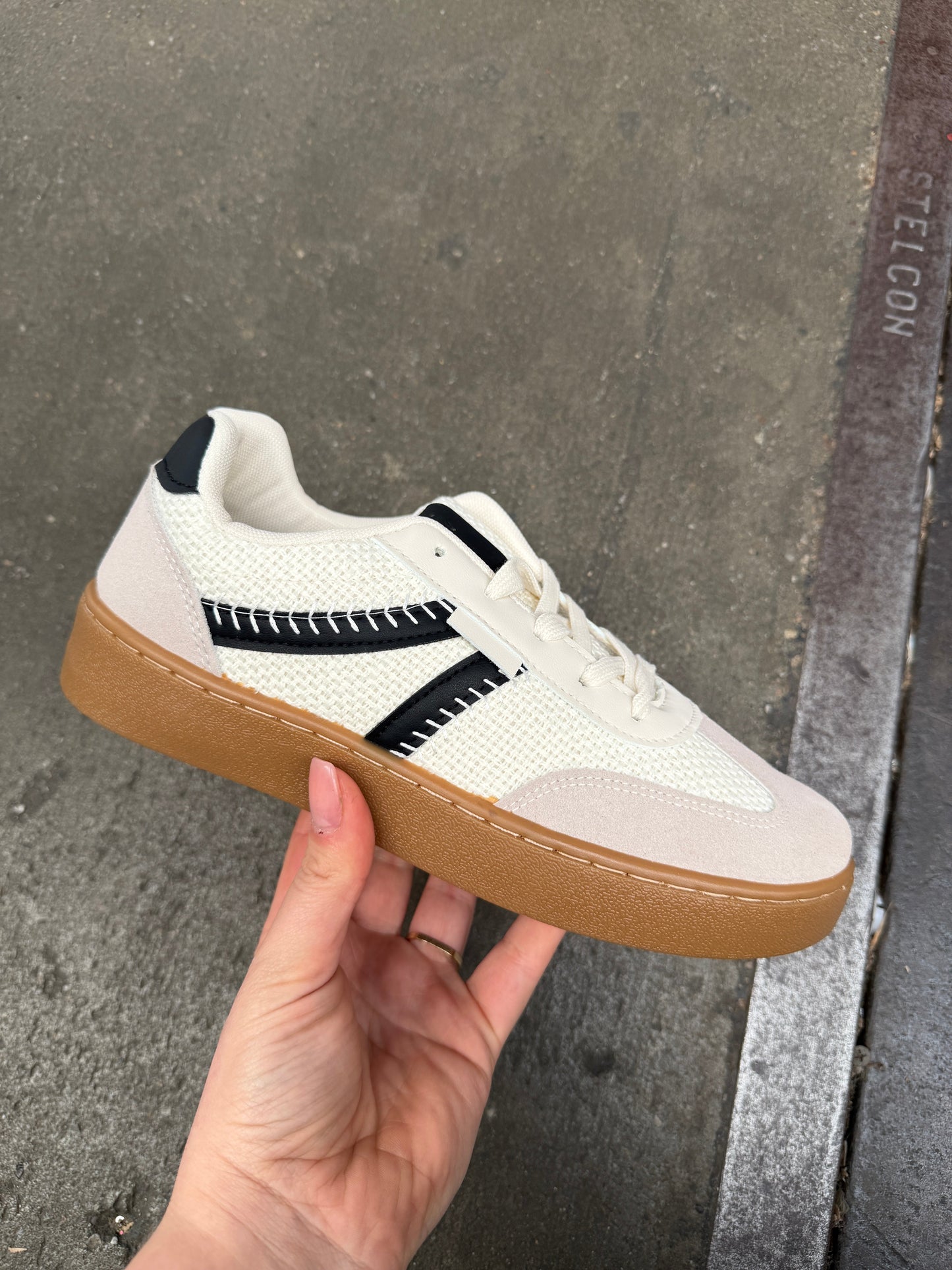 Kenza Black Sneaker