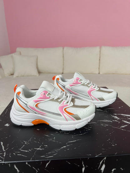 Bea White Sneaker