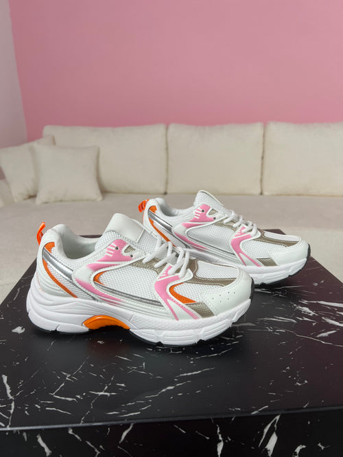 Bea White Sneaker