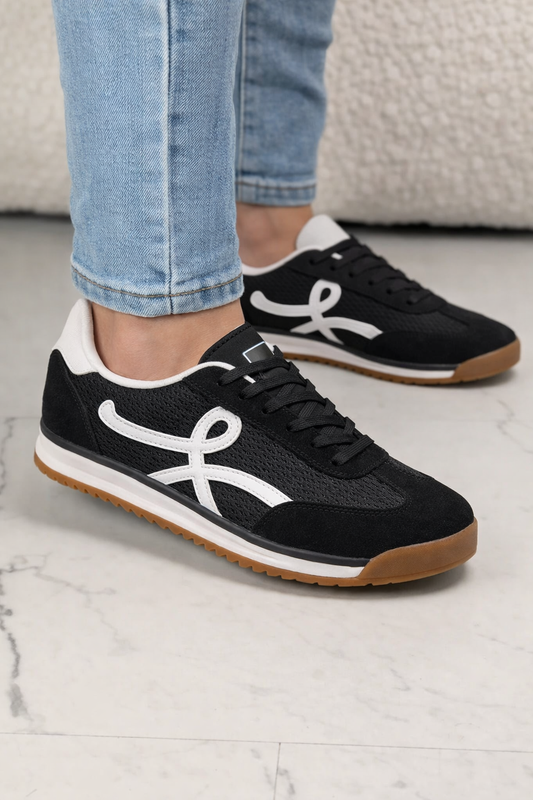 Liliana Black Sneaker