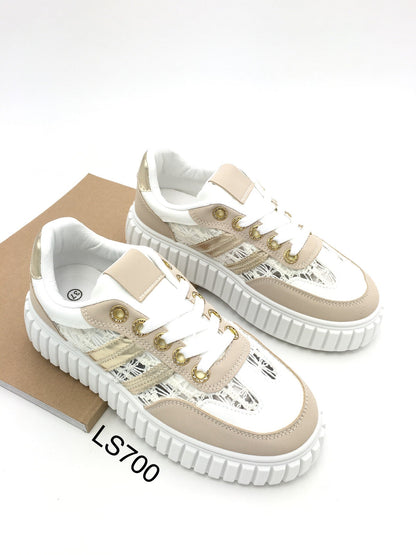 Tiny Beige Sneaker
