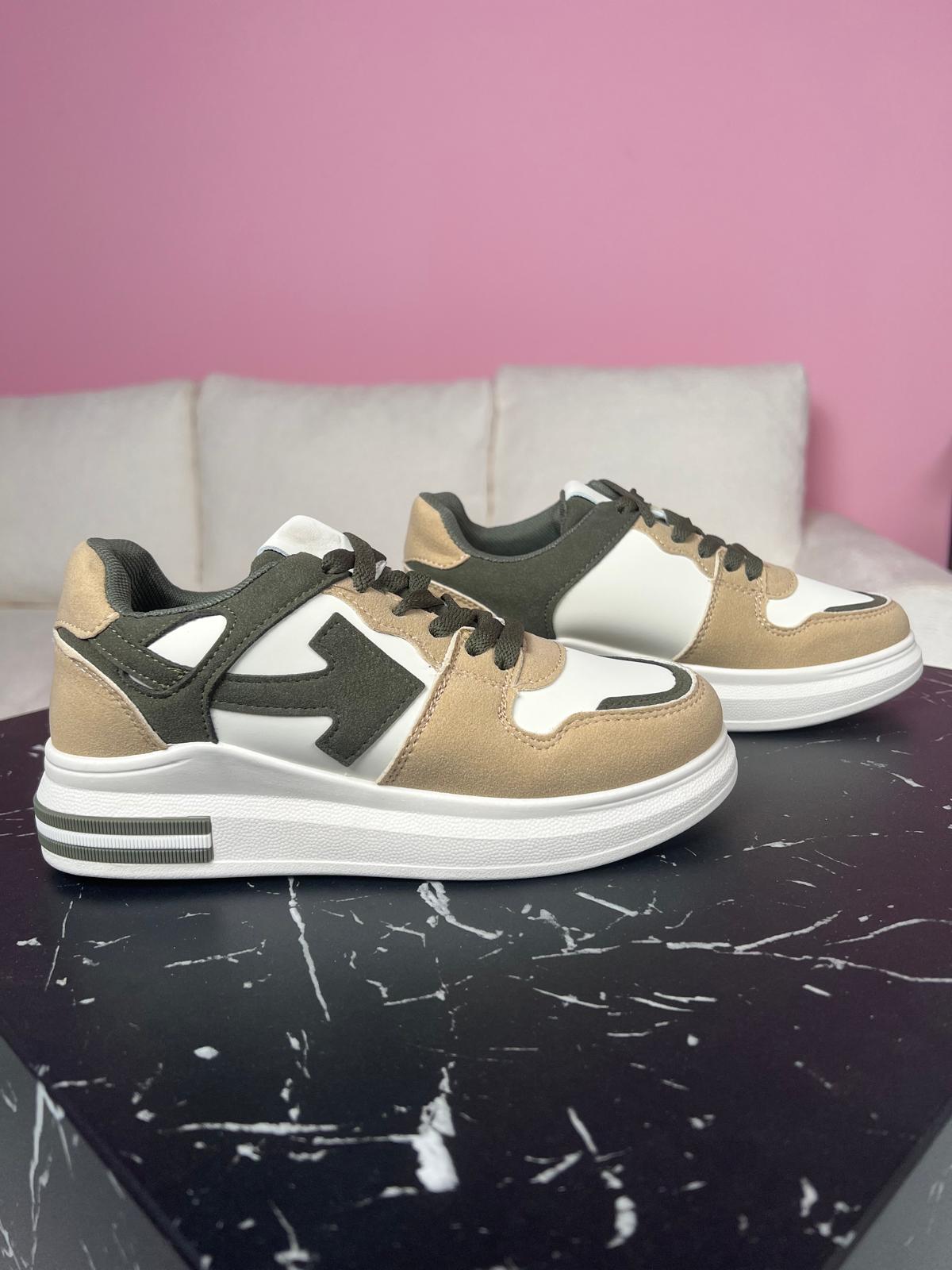 208 Green Sneaker
