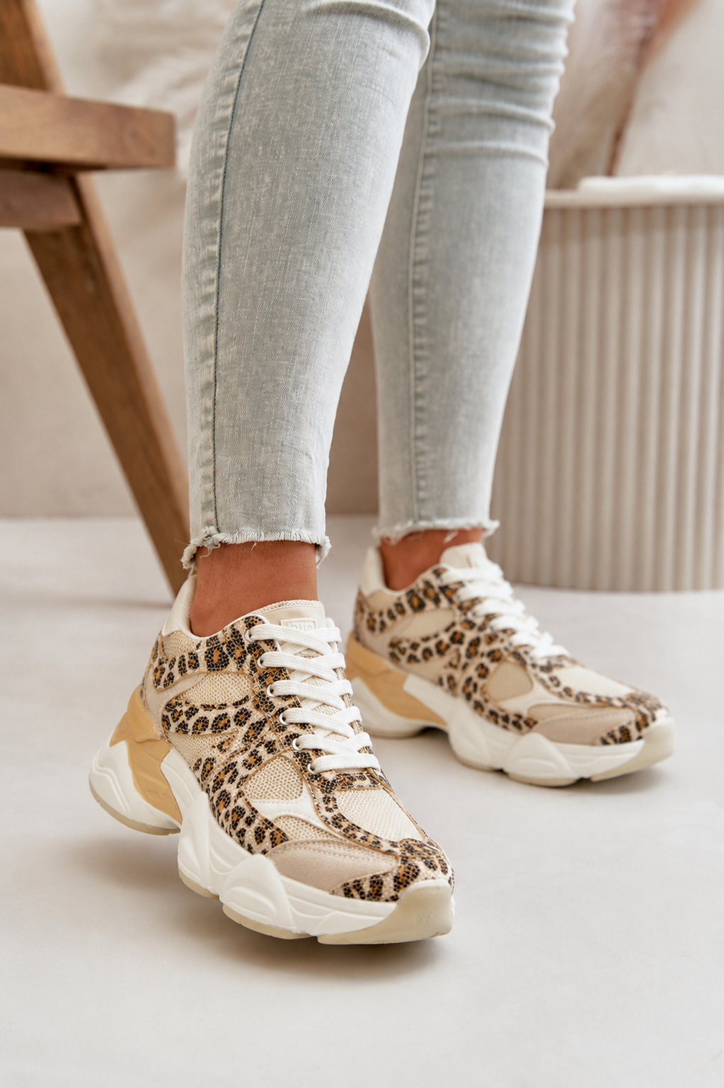 Viva Leo Sneaker