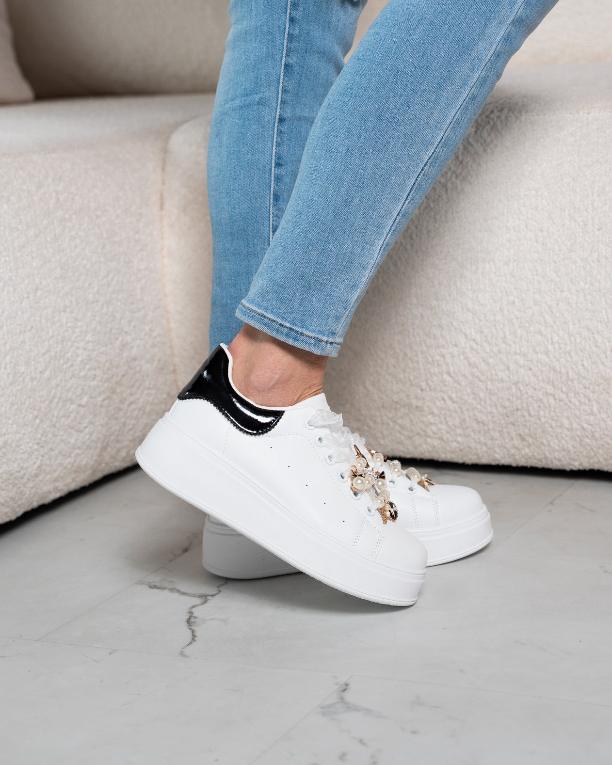 Bisou White Sneaker