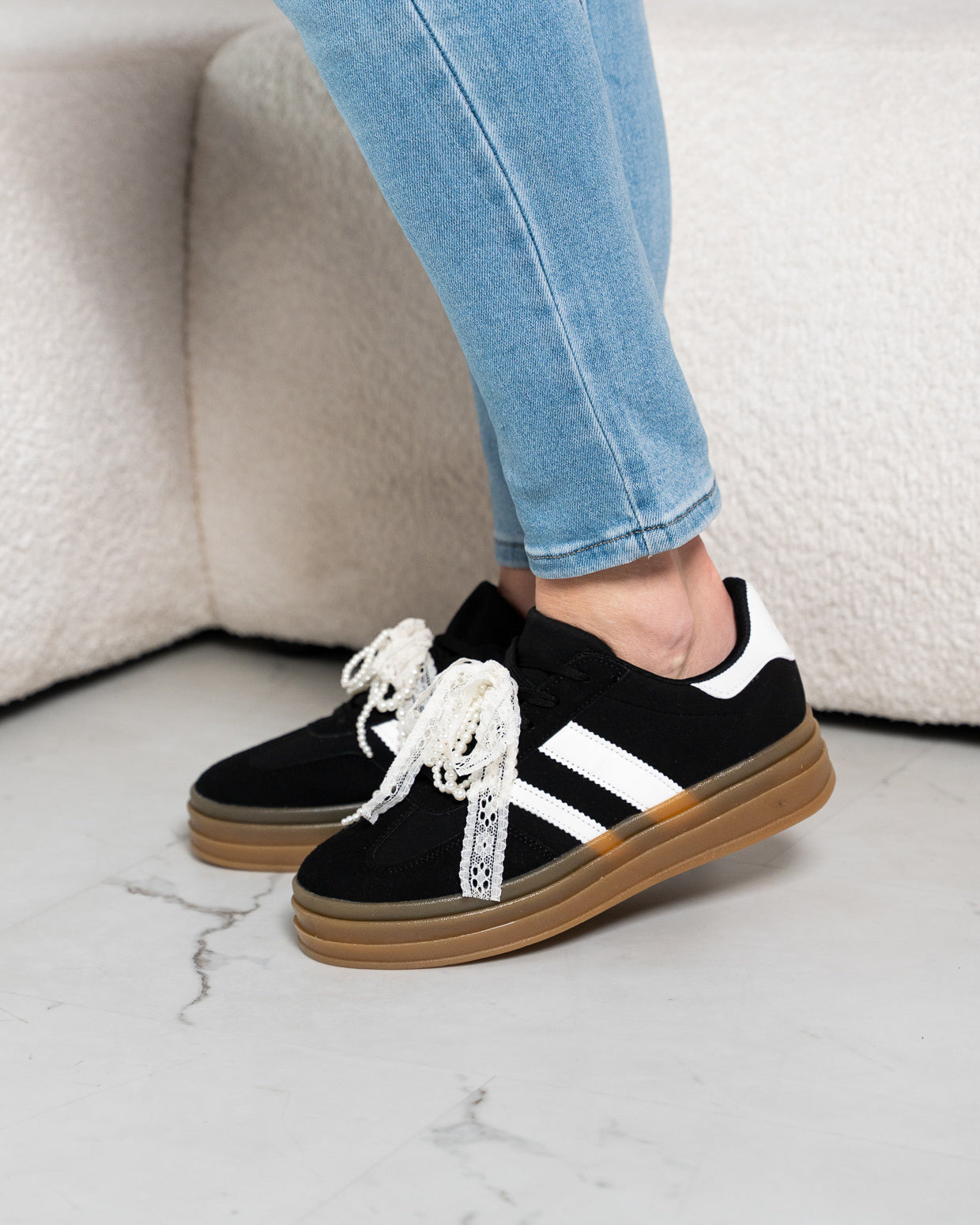 Marije Black Sneaker
