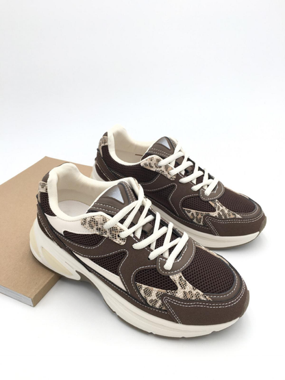 Zoe Brown Sneaker